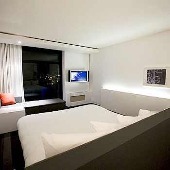 Pur, Quebec, A Tribute Portfolio 4* Quebec City